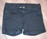 Schwarze Jeans Shorts in 134 Sachsen-Anhalt - Rätzlingen bei Haldensleben Vorschau