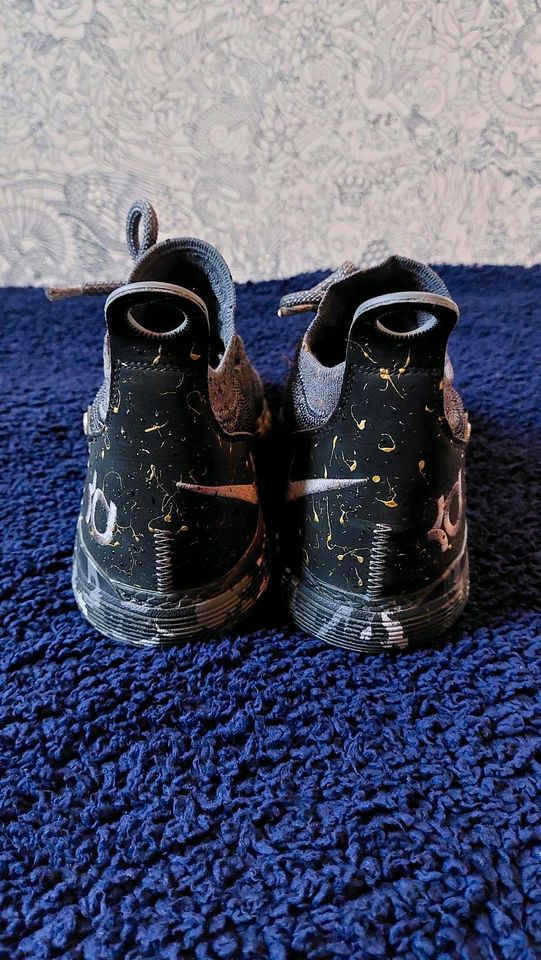 Nike KD 11 Gold Splatter Größe 47  US 12,5 in Hattersheim am Main