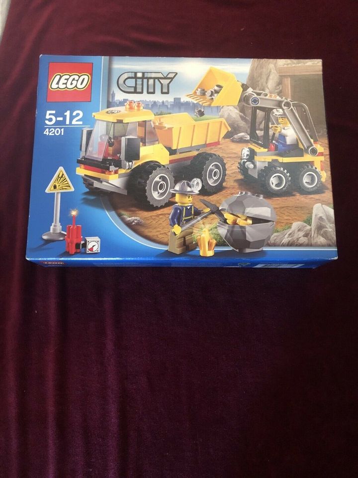 LEGO City 4201 Kipplaster und Bagger NEU ungeöffnete OVP in Mühltal 