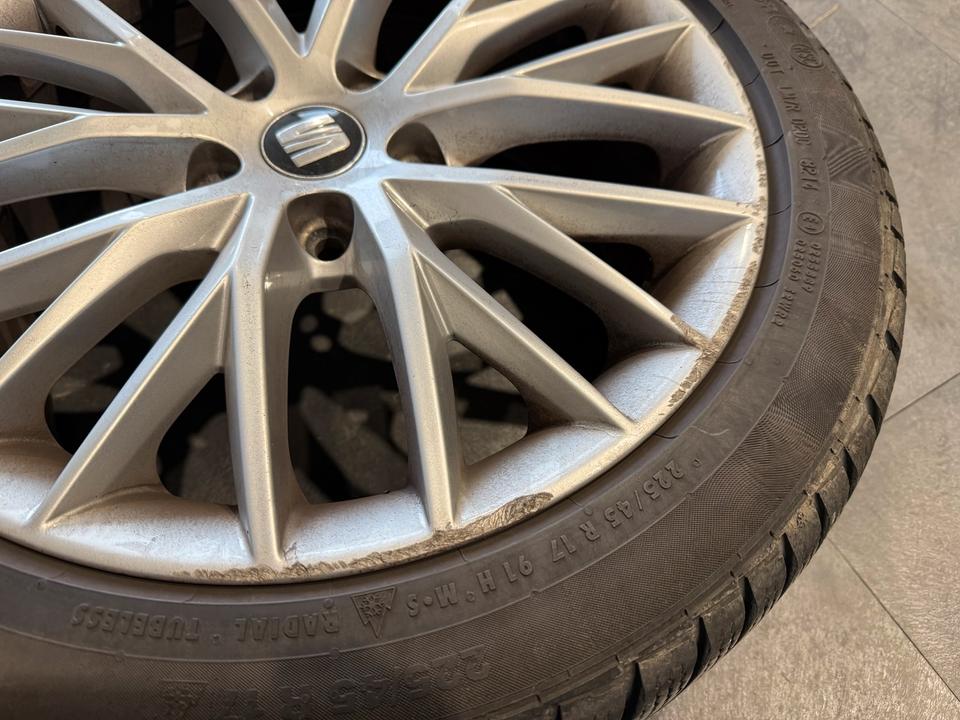 Original Alufelgen Seat Leon 5f mit M+S Winterreifen 17 Zoll in Bad Duerrenberg