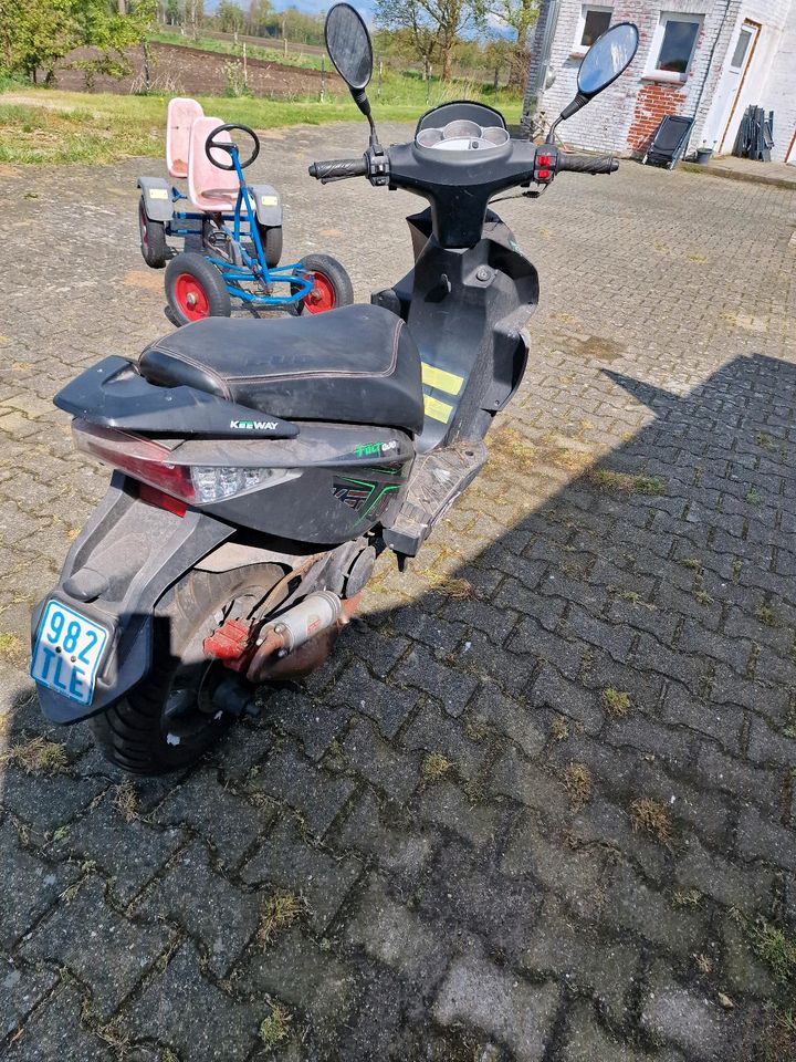 Keeway F-act Evo 50ccm Roller in Papenburg