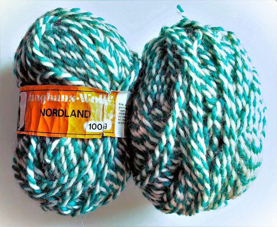 Junghans-Wolle Strickgarn Nordland grün weiß 15% Mohair 185 g in Berlin