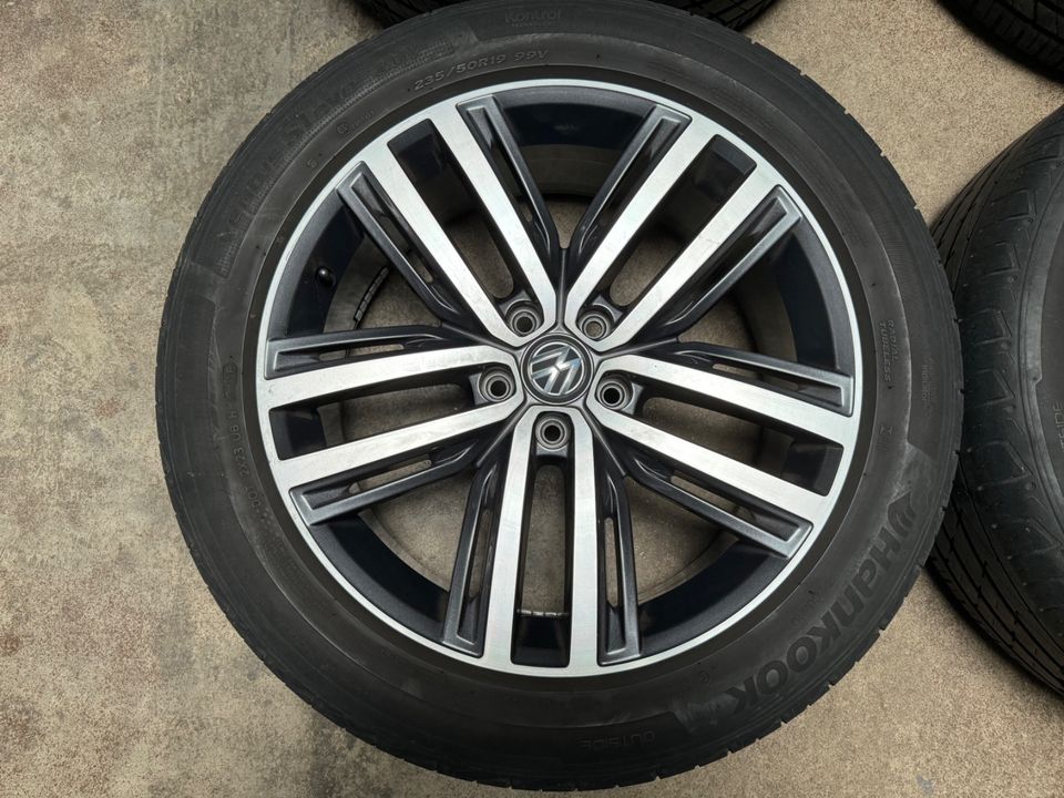 VW Alufelgen 19 Zoll mit Reifen Hankook 235 / 50 R19 in Iserlohn