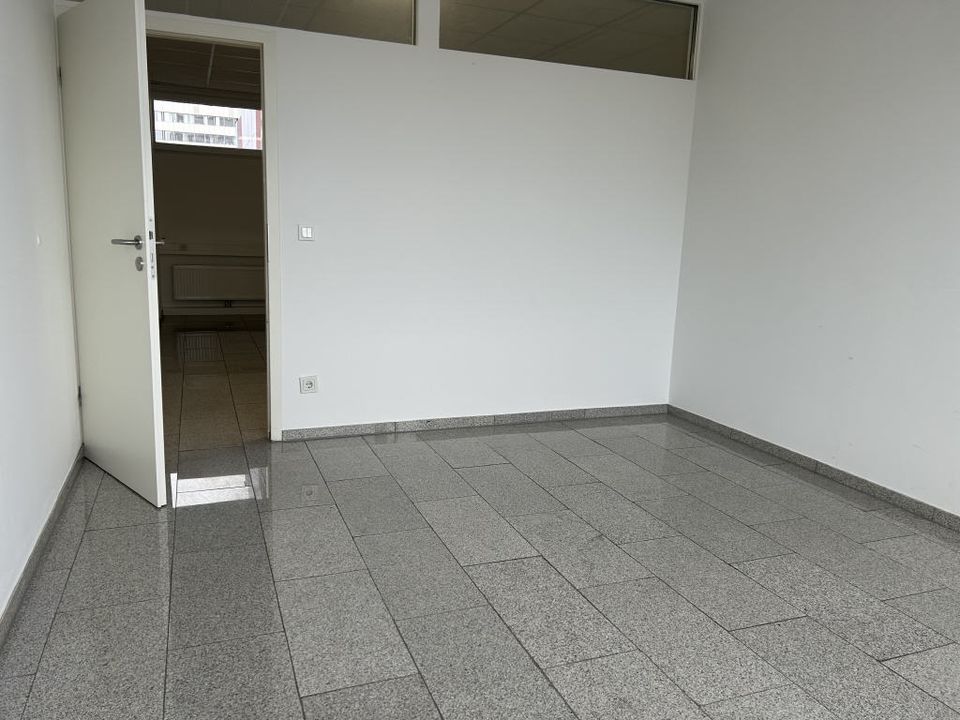 Büro-/Praxisflächen mit dem Leverkusener-Zentrum vor der Tür! in Leverkusen
