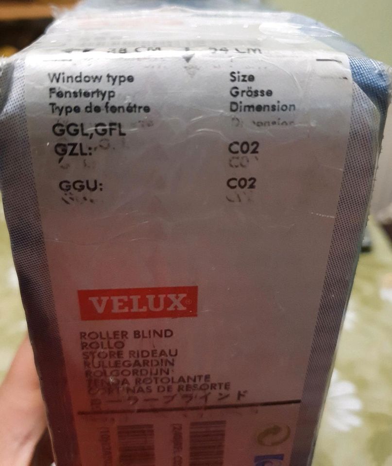 Velux Rollo RFL C02 1588 OVP NEU in Niesky