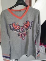 Zeitloser grauer Pulli mit Stickerei Jett JOOP 38 nur 5€ Herzogtum Lauenburg - Schönberg Vorschau