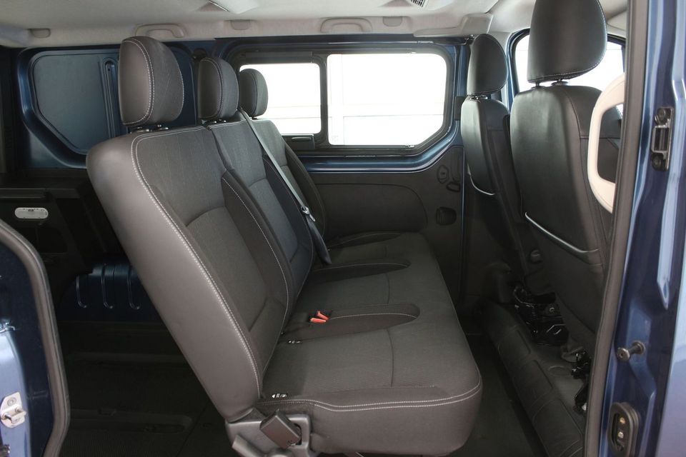 Nissan NV300 L1H1 2,7t COMFORT 5 Sitze Mixto Klima in Rostock