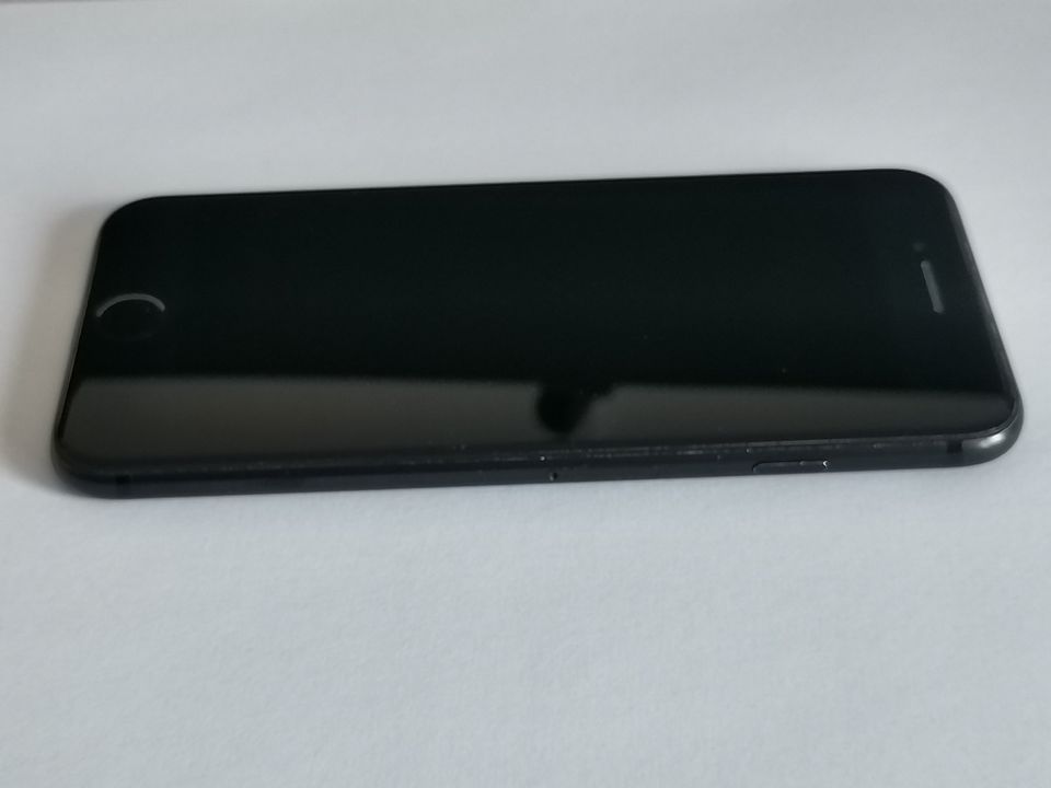 Iphone 7 - 128Gb schwarz voll funktionsfähig. in Calden