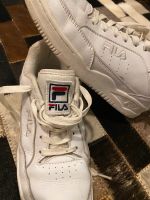 Fila Sneaker Turnschuhe Gr 38 weiß Schuhe Schleswig-Holstein - Lübeck Vorschau