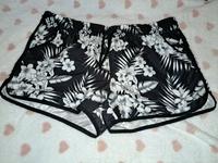 Damen Badeshorts Blumen C&A Gr.44 Thüringen - Erfurt Vorschau