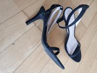 H&M High Heels – Größe 39 – Ungetragen – Wildleder-Optik Hessen - Offenbach Vorschau
