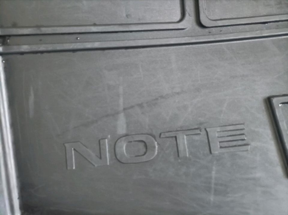 Nissan Note Kofferraumwanne in Telgte