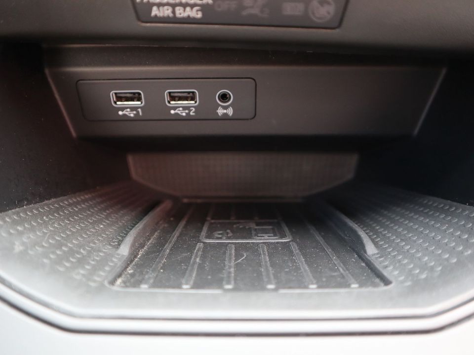 Seat Ibiza 1.0 TSI FR LED Navi Virtual Cockpit Kamera in Meißen