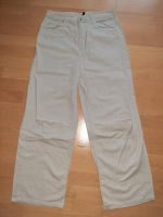 H&M Baggy Jeans beige Gr. 40 mit Löchern an den Knien Nordrhein-Westfalen - Gütersloh Vorschau