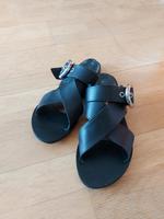 TOP! Tolle Ledersandalen von Topshop schwarz 40 Frankfurt am Main - Sachsenhausen Vorschau