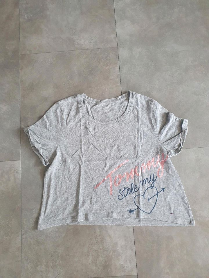 Tommy Hilfiger T-Shirt kurz in Größe  L in Midlum