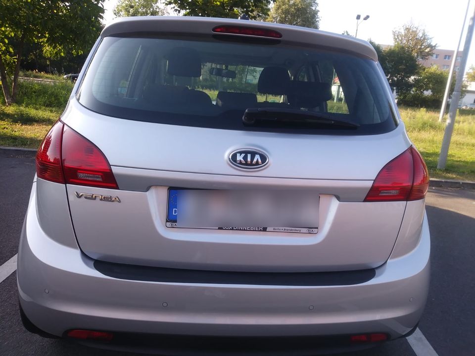 Kia Venga 1,6 CVVT Titanium Collection, Pano, Shz, Vollausst. in Berlin