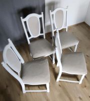 4 Holzstühle - Esszimmerstühle - gepolstert - weiß/beige Niedersachsen - Niedernwöhren Vorschau