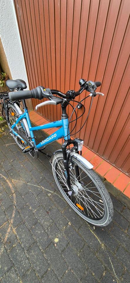 Neuwertiges Zündapp Silver 3.0 Tourenrad- Trapez 26 Zoll in Wenden