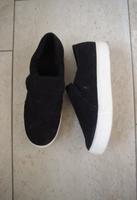 H&M* Gefütterte schwarze Damen Halbschuhe* Grösse 39 Nordrhein-Westfalen - Korschenbroich Vorschau