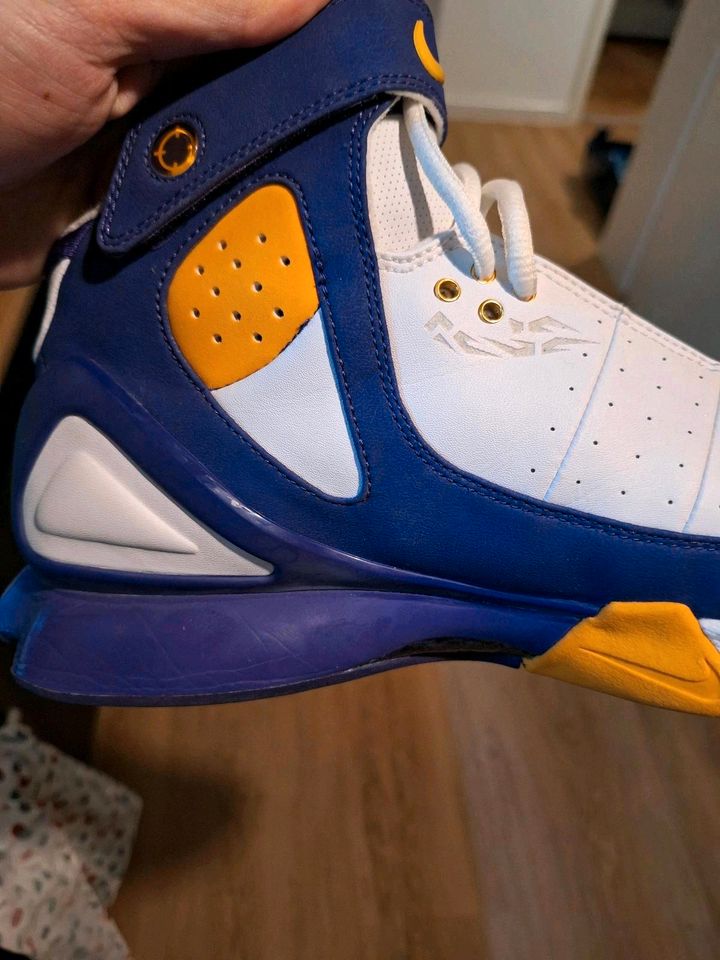 Nike Air Huarache 2k5 (aus 2005)/ DS / US 9 / Kobe Bryant Lakers in Potsdam