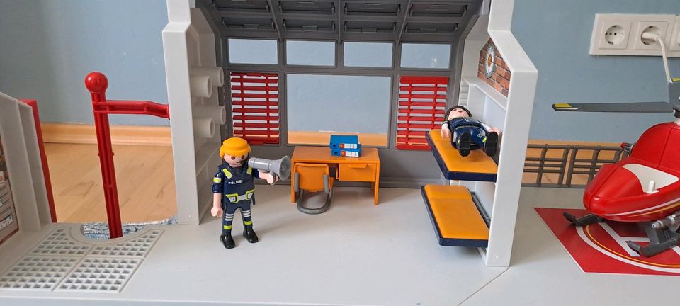 Playmobil Große Feuerwache 9462 Feuerwehrstation in München