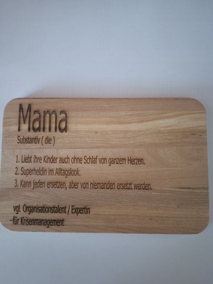Muttertags Geschenk - Frühstücksbrettchen - Holz - Gravur - Mama in Großenhain