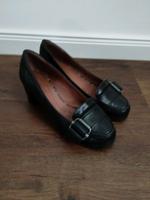 Marc o Polo Pumps schwarz Leder Gr. 39 hochwertig Schuhe Niedersachsen - Papenburg Vorschau