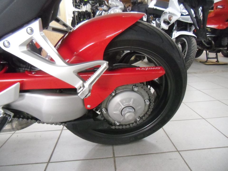 Honda VFR 800 X Crossrunner in Bakum