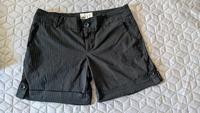 Damen Shorts Gr. M mit Nadelstreifen Brandenburg - Bernau Vorschau