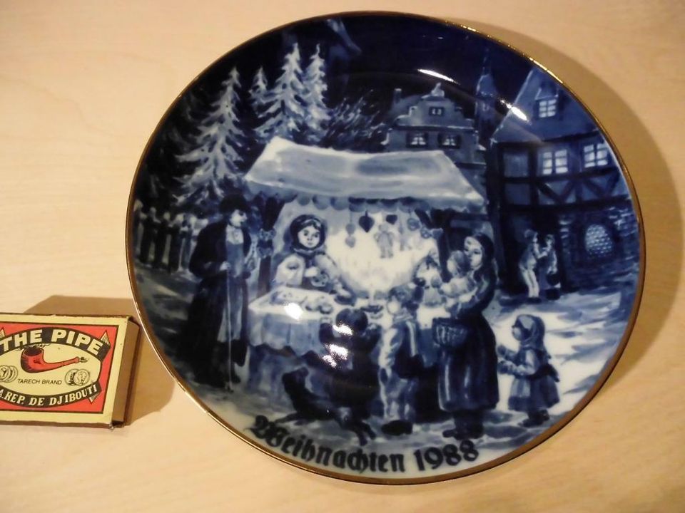 alter Weihnachtsteller 1988, Weihnachten kobaltblau, Wallendorfer in Halle