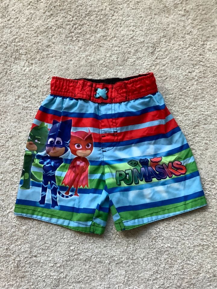 PJ Masks Badehose Gr. 92/98 in Frankfurt am Main