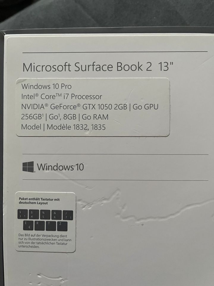 Microsoft Surface Book in Köln