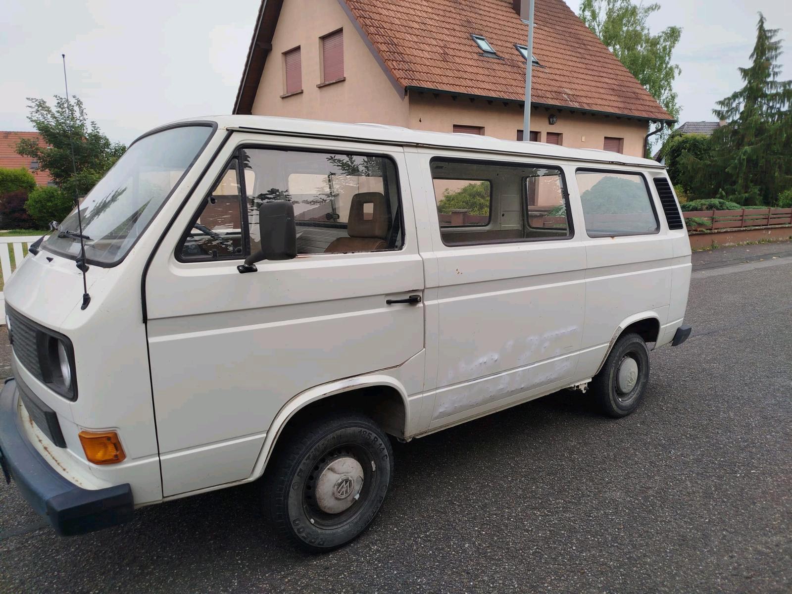 Abbildung des Autos Volkswagen T3 transporte…