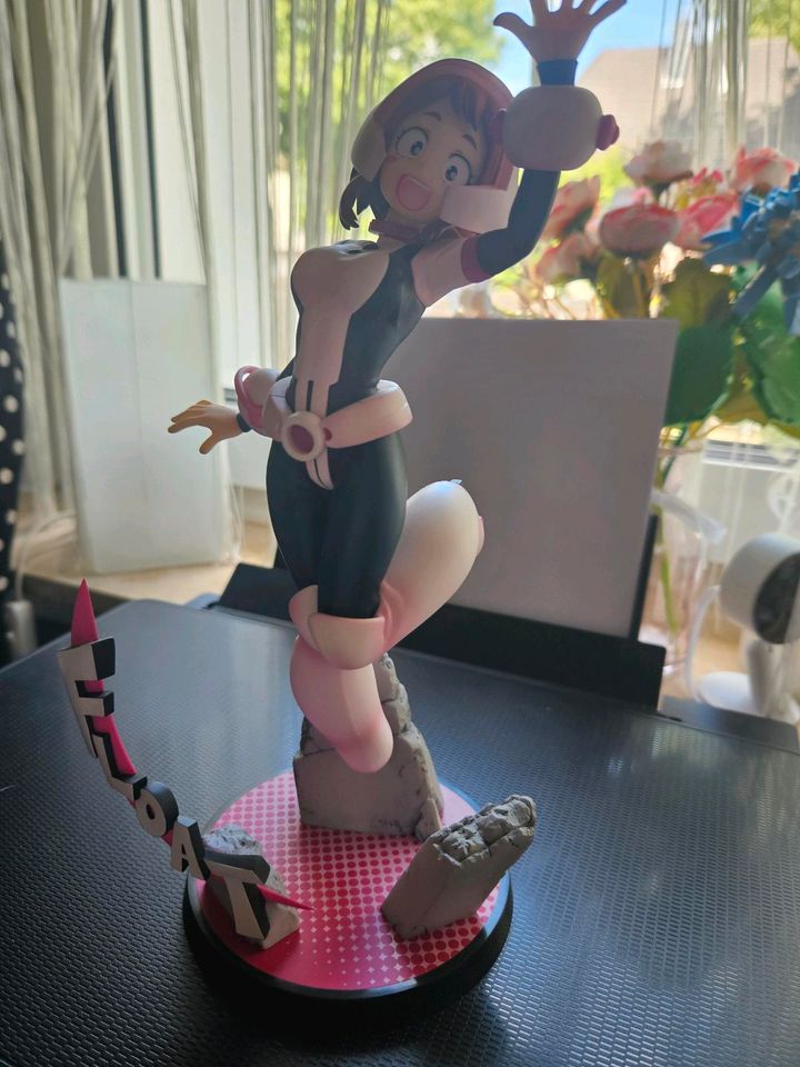 Boku no Her Academia- Ochako Figur in Essen