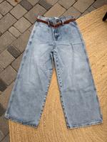 Super Jeans von Zara Gr.38 mit Gürtel Rheinland-Pfalz - Maxdorf Vorschau