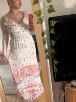 Langes Sommerkleid mit Blumenmuster Hessen - Gießen Vorschau