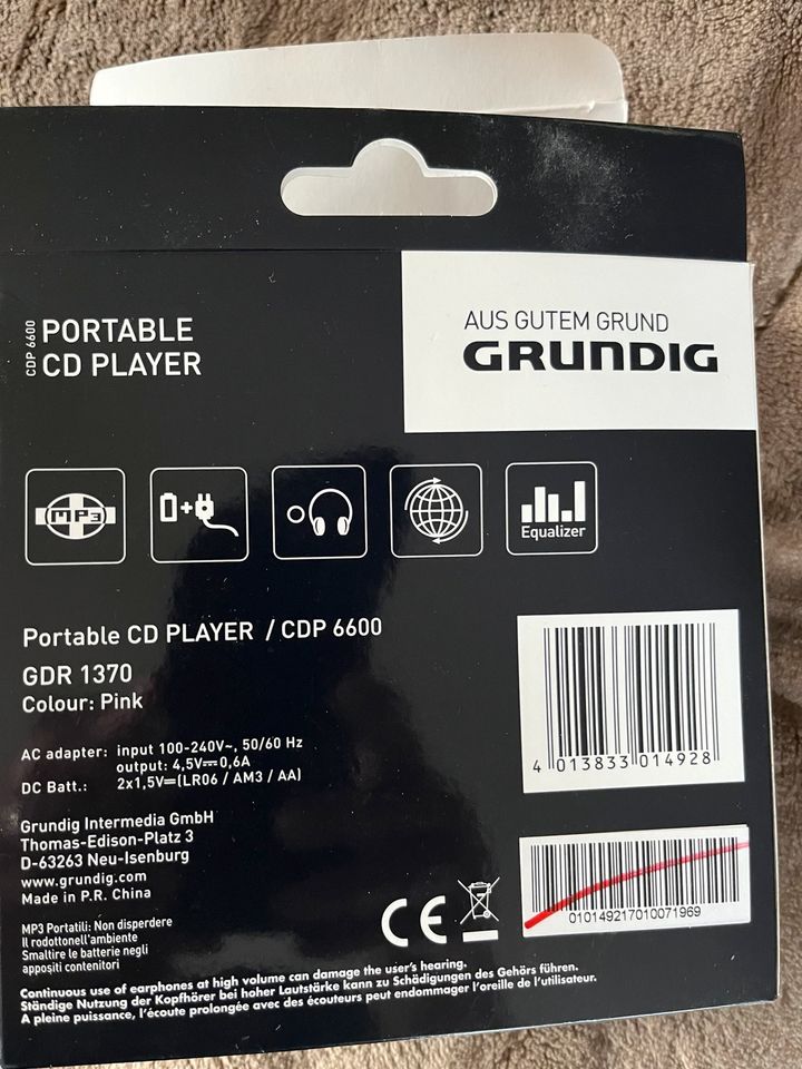 Tragbarer CD Player Grundig in Detmold