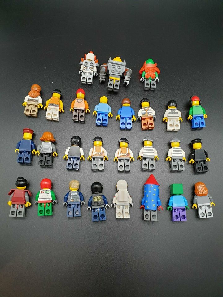 LEGO Figuren / LEGO Minifiguren / Figurensammlung Top Zustand in Kissing