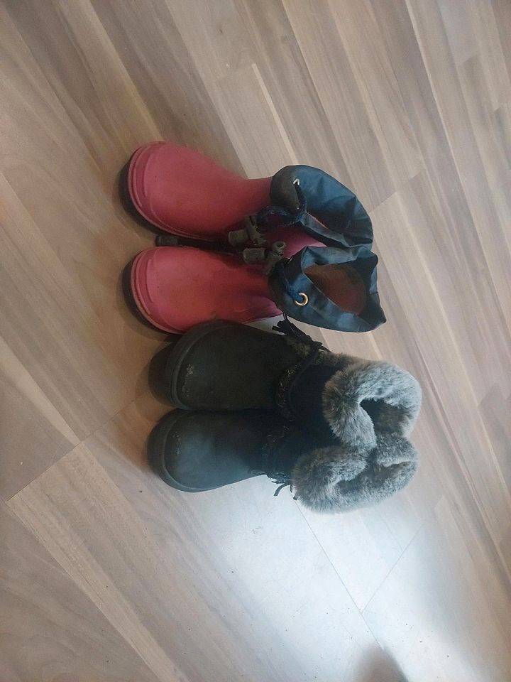 Gummistiefel + Winterstiefel Größe 25 in Neuwied