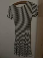 Getipptes gestreiftes Sommerlkleid Bayern - Augsburg Vorschau