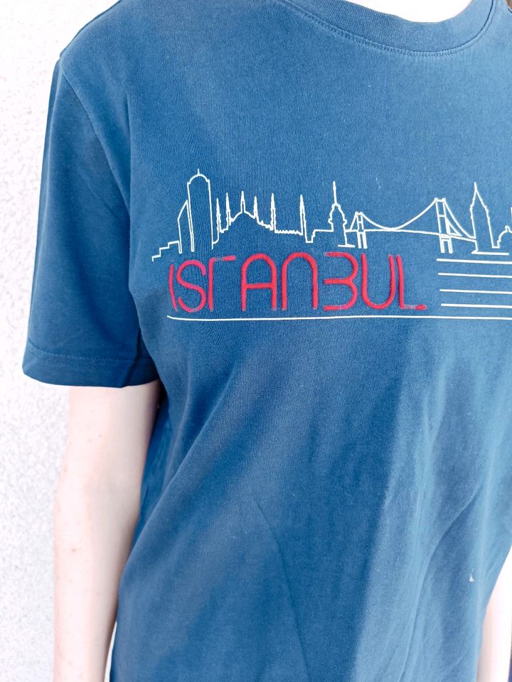 Blaues Istanbul T-Shirt von LC Waikiki in Mietingen