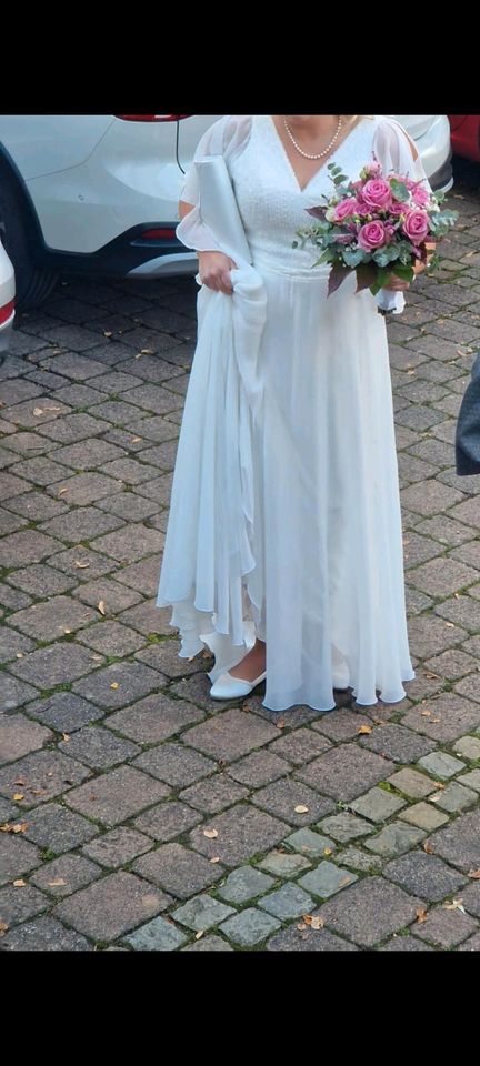 Brautkleid in Kirf