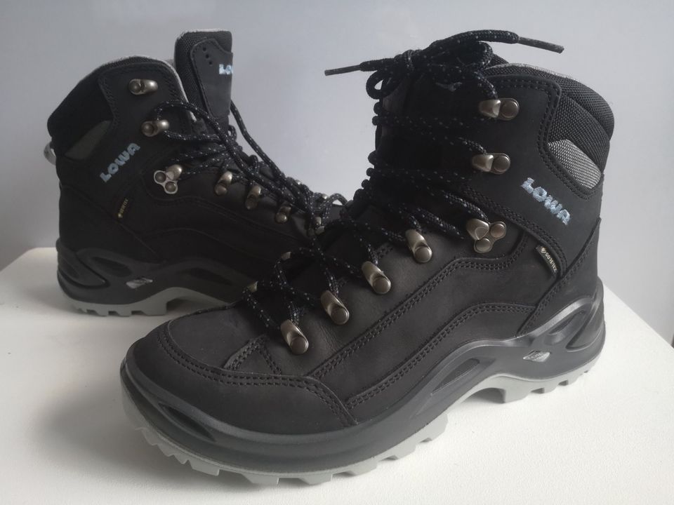 Damen Wander Schuhe Boots LOWA RENEGADE GTX Gr 39,5 schwarz Nubuk in Erkrath