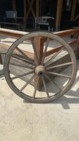 Altes Wagenrad Antik Durchmesser 115cm Nur Abholung! Baden-Württemberg - Köngen Vorschau