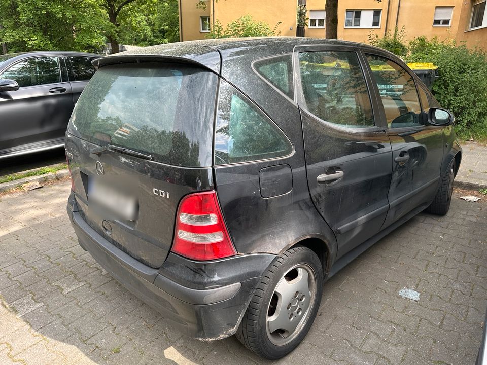 Mercedes A160 in Nürnberg (Mittelfr)