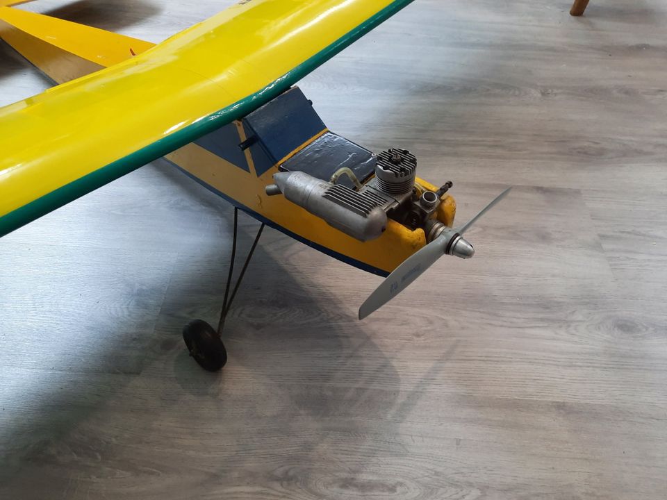 Engel RC Motorflugzeug Telemaster 180 cm  Spannweite in Kerpen