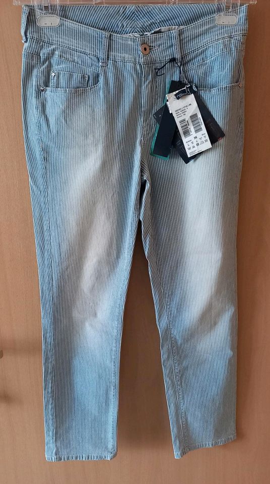 Atelier Gardeur ZURI Slim Wash Out Jeans gestreift Größe 36 in Regensburg