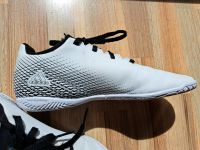 Fußballschuhe Größe 37,1/3 & 32 Bayern - Pfarrkirchen Vorschau