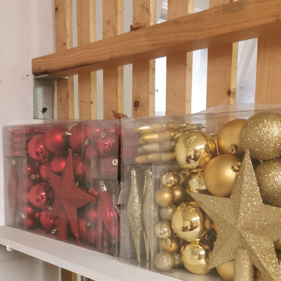 Weihnachtsbaumkugeln NEU Rot + Gold Kunststoff in Ludwigsburg